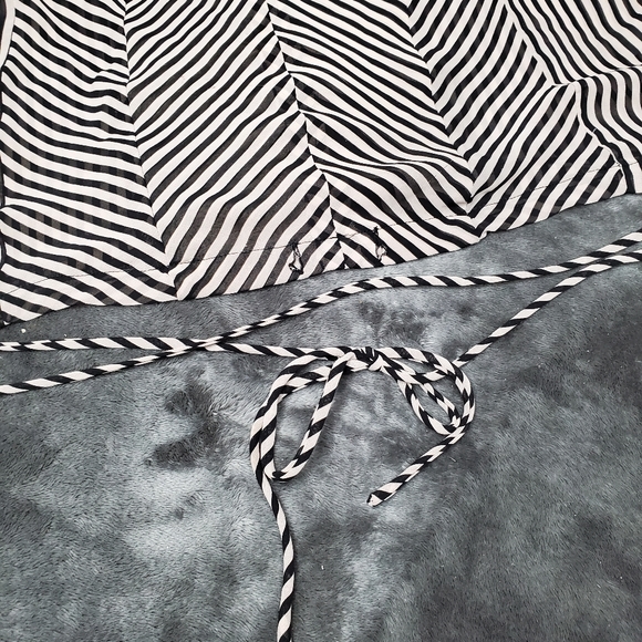 Stripe & Sheer Top - Picture 4 of 8